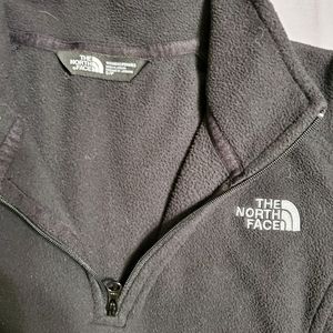 North face sweater